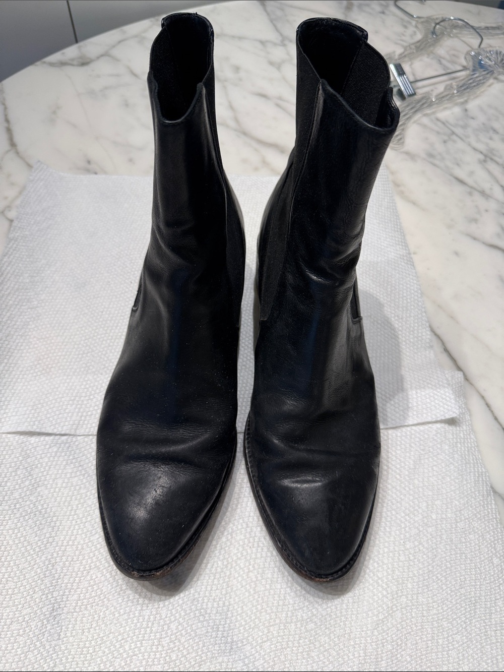 Vince Black Leather Women's Ankle Boots - Sleek Stretch-Top Design - size 10